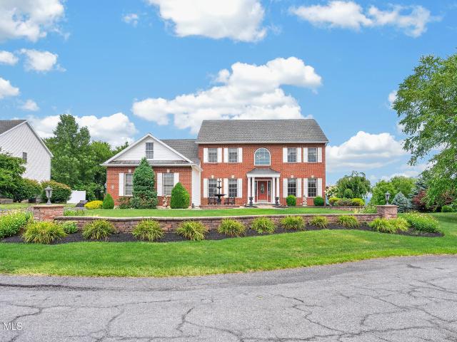 House for sale in Colonie, New York