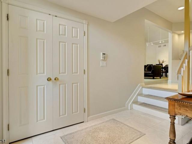 Townhouse for rent in Mountain Lakes, New Jersey