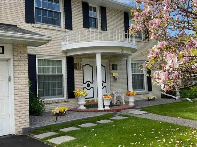 House for sale in Ancaster, Ontario