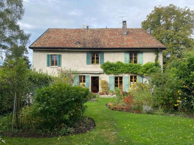 Einfamilienhaus kaufen in Soral
