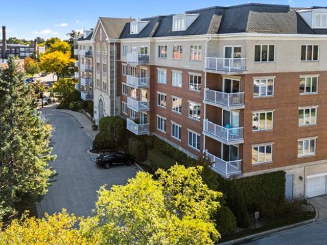 Condo for sale in La Grange, Cook County