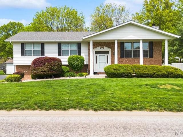 House for sale in Belleville, Illinois