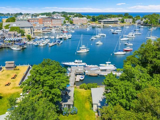 House for sale in Woods Hole, Massachusetts