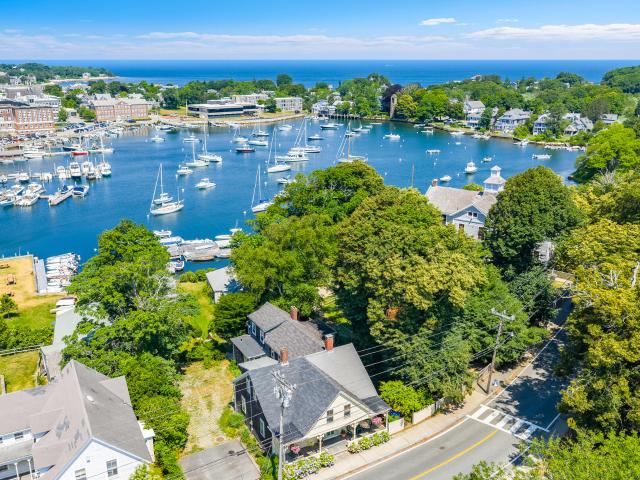 House for sale in Woods Hole, Massachusetts