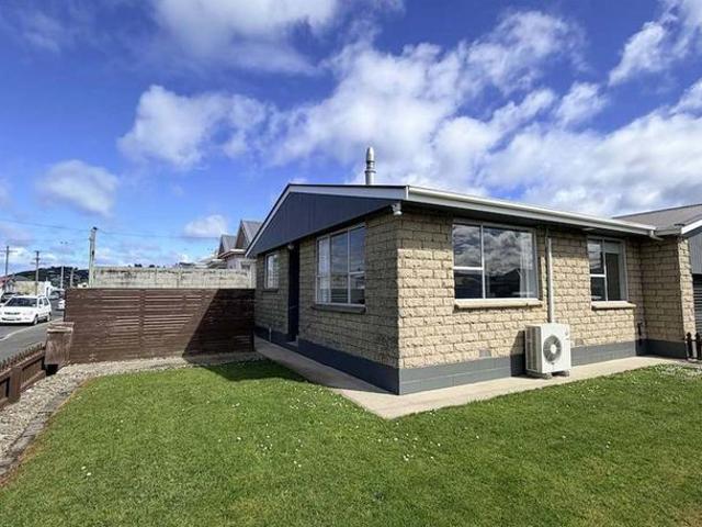 Apartment for rent in Otakou