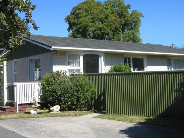 Apartment for rent in Chaslands, Canterbury