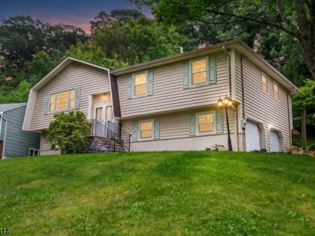 House for sale in Randolph, New Jersey