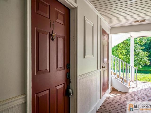 Condo for sale in North Brunswick, New Jersey