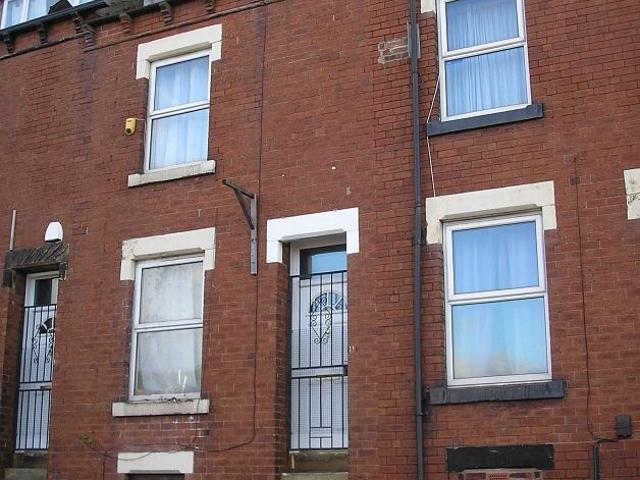 House for rent in Hyde Park, West Yorkshire