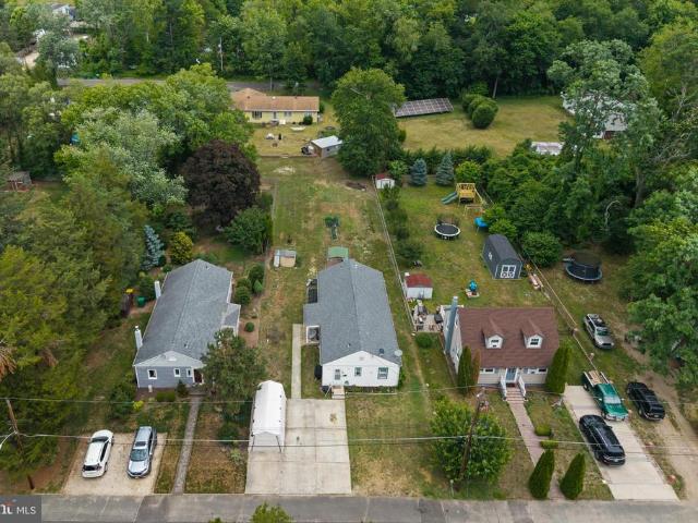 House for sale in Cream Ridge, New Jersey