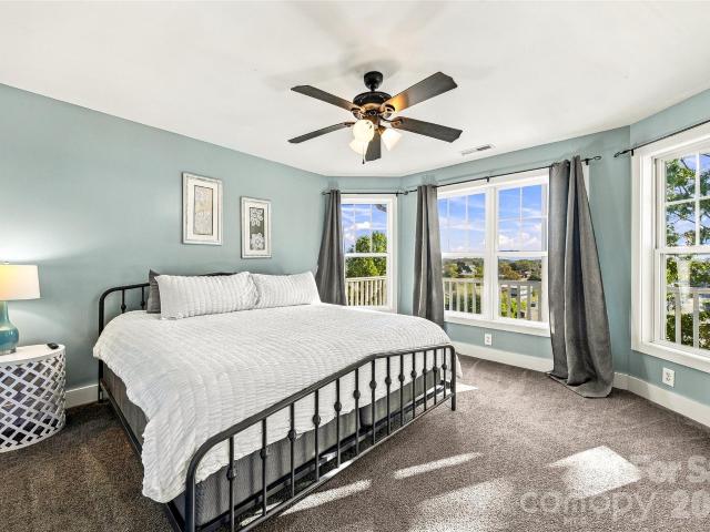 House for sale in Hendersonville, North Carolina