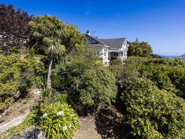 House for sale in Otakou