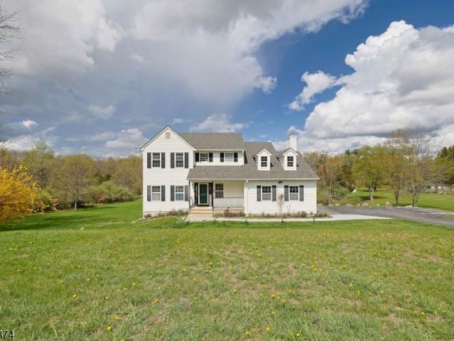 House for sale in Lafayette, New Jersey