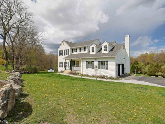 House for sale in Lafayette, New Jersey