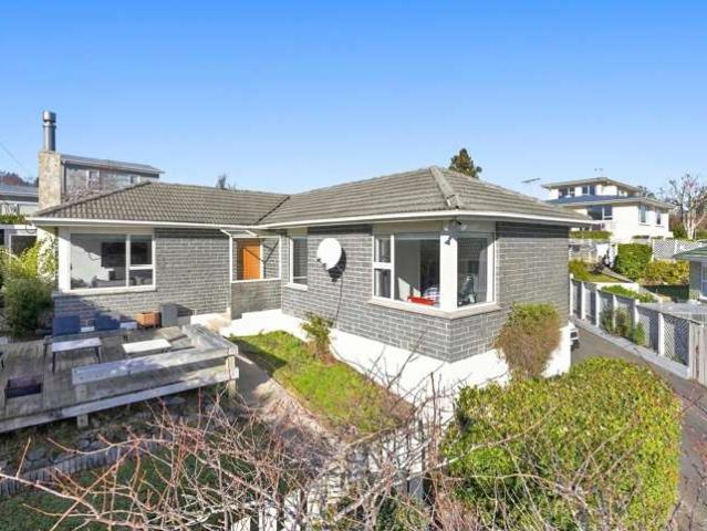 House for sale in Otakou