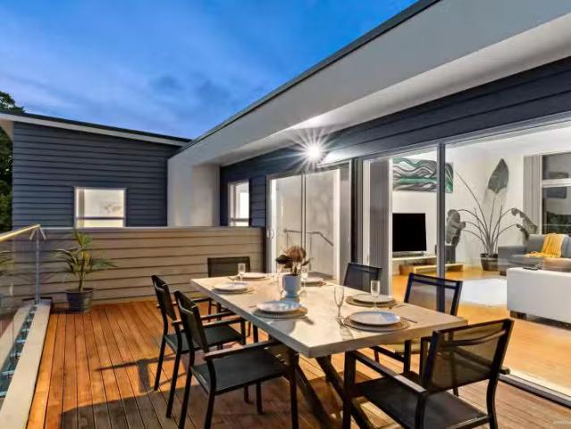 House for sale in Awhitu