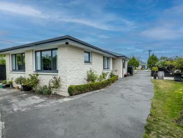House for rent in Chaslands, Canterbury