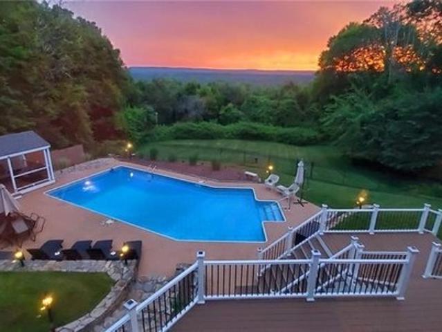 House for sale in Avon, Capitol Planning Region