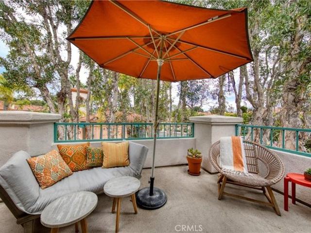 Condo for sale in Corona Del Mar, California