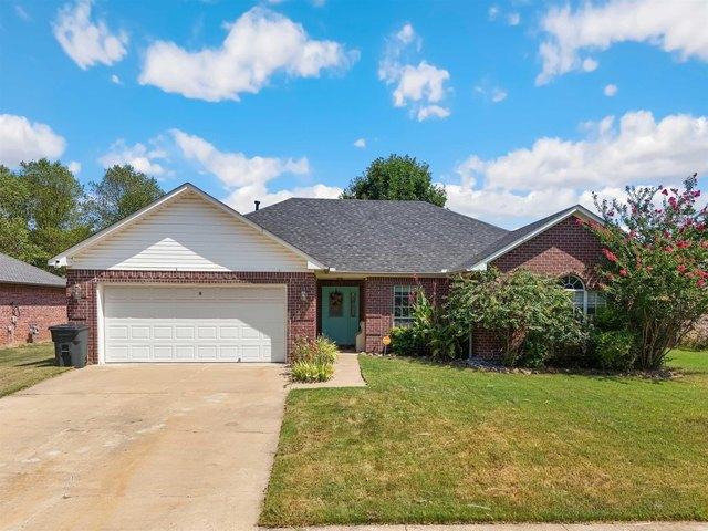 House for sale in Ark