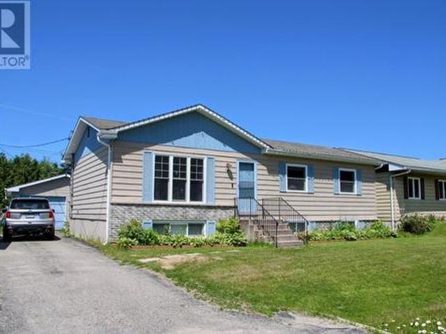 House for sale in Manitouwadge, Ontario