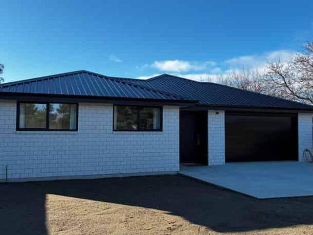 House for rent in Otakou