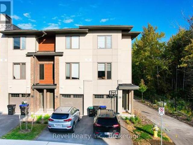 Townhouse for sale in Collingwood, Ontario