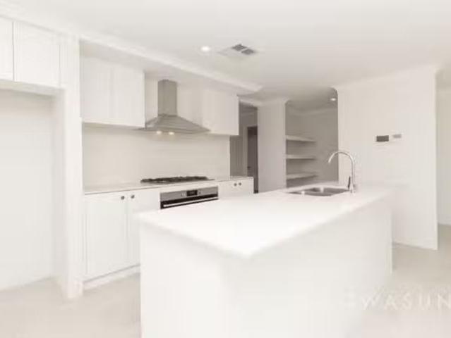 House for rent in Golden Bay