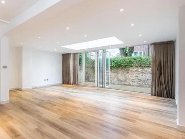 House for rent in St. John's Wood, Greater London