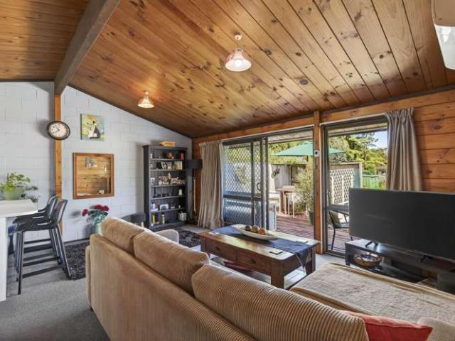 Apartment for sale in Hillsborough, Taranaki