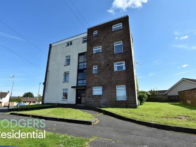 Apartment for rent in Newtownabbey, Rushpark