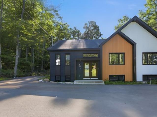 House for sale in Les Collines-de-l'outaouais, Quebec