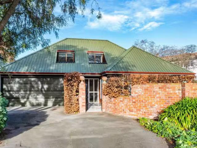 House for sale in Fendalton, Canterbury