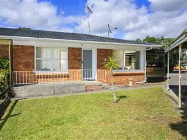House for rent in Sunnynook, Oroua County