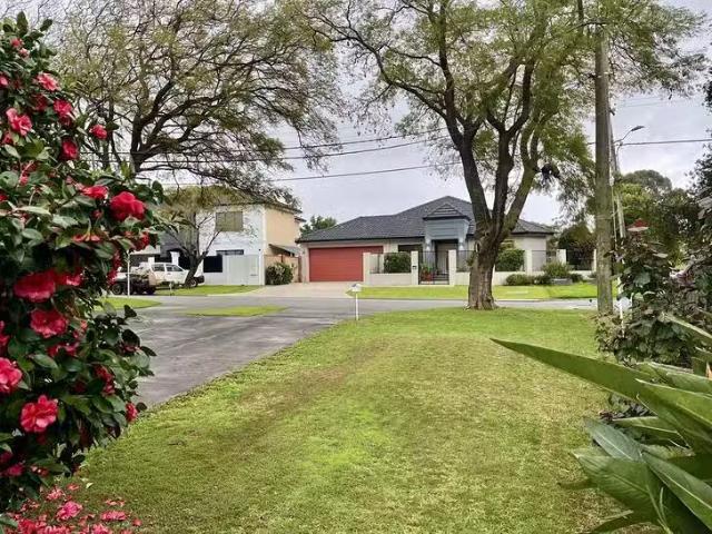 House for rent in Kardinya, Western Australia