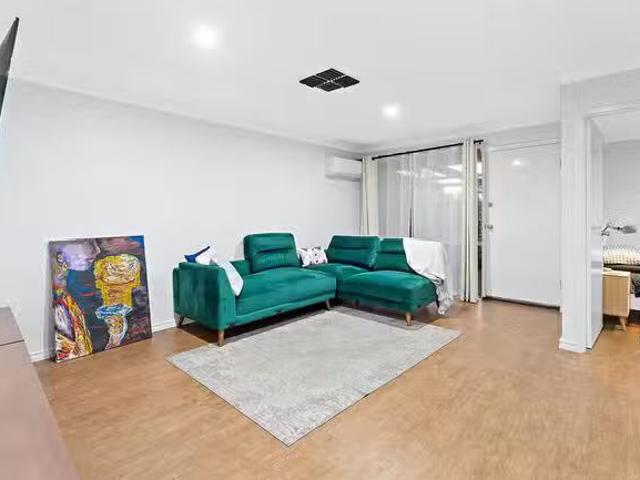 House for rent in Perth, Hasluck