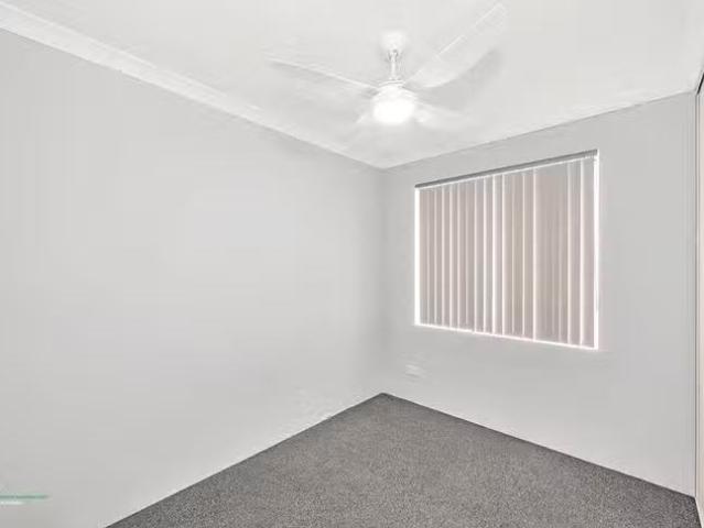 House for rent in Madora Bay