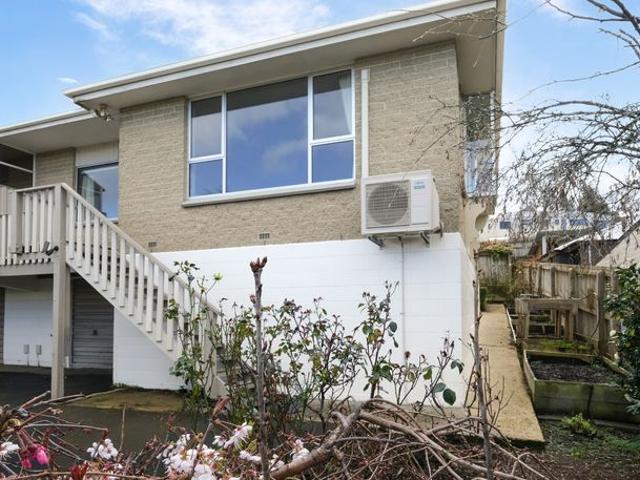 House for rent in Otakou