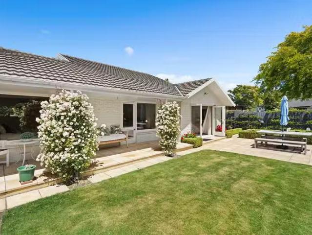 House for sale in Burnside, Canterbury