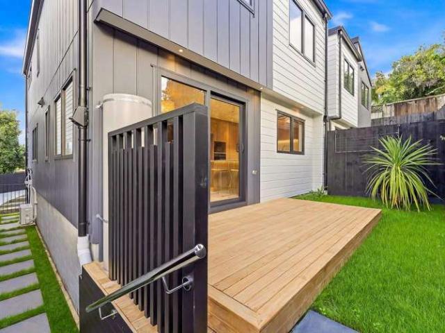 House for sale in Whangaparaoa
