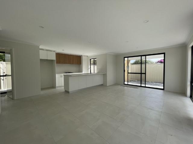 Townhouse for rent in Parklands, Western Australia