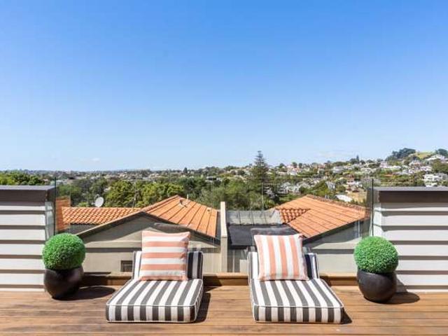 House for sale in Newmarket