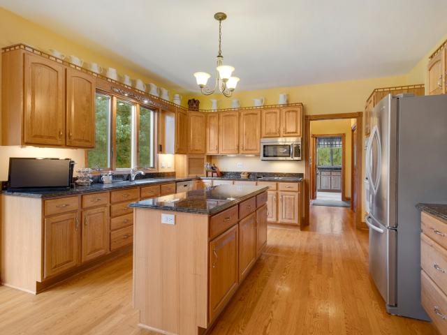 House for sale in Hampshire, Illinois