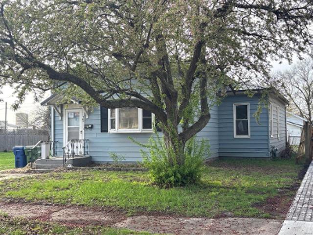 House for sale in Clinton, Iowa