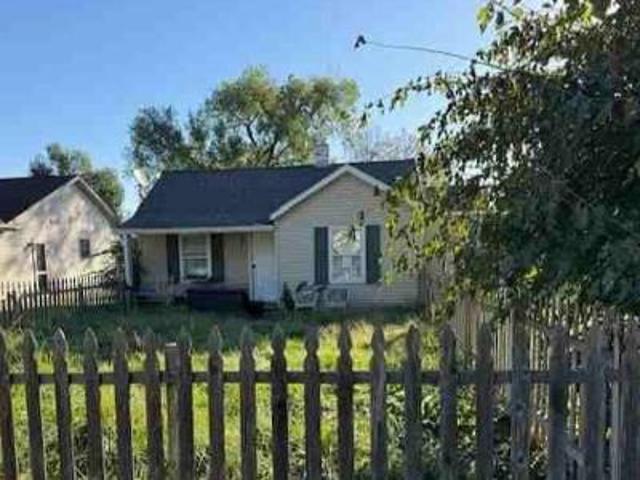 House for sale in Silvis, Illinois