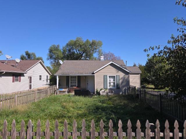 House for sale in Silvis, Illinois