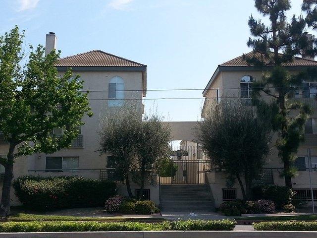 Condo for sale in Paramount, California