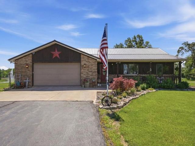 House for sale in Hoagland, Indiana