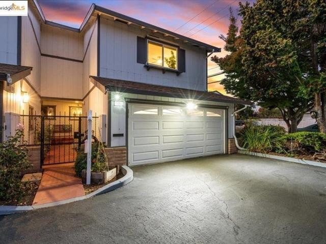 Condo for sale in San Leandro, California