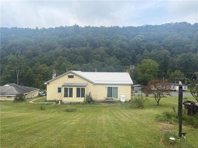 House for sale in New Florence, Pennsylvania
